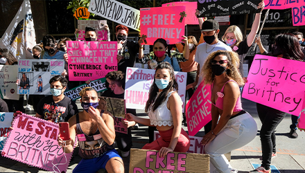 Photo of protest outside courthouse for Britney Spears conservatorship hearing