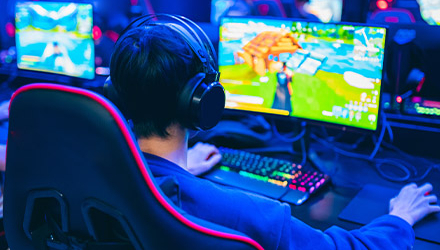 Game playing on desktop