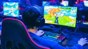Game playing on desktop