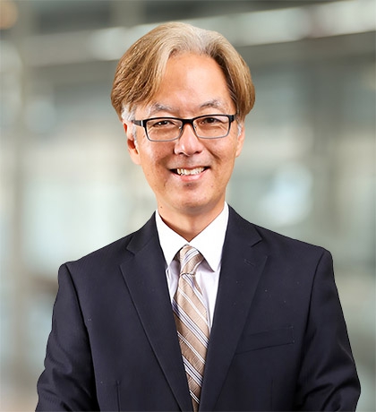 Photo of Howard S. Suh