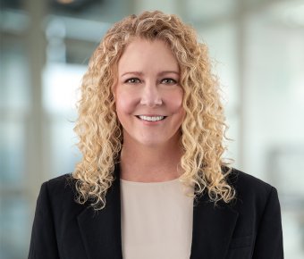 Traci Clements headshot