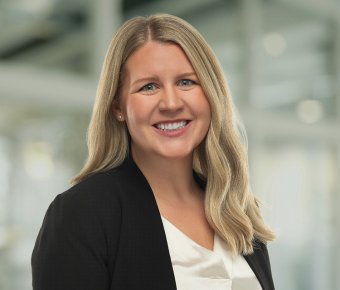 Anne Huebschen headshot
